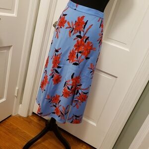 NWT Diane Von Furstenberg Floral Print Beverly Skirt Size 4, Business Colorful